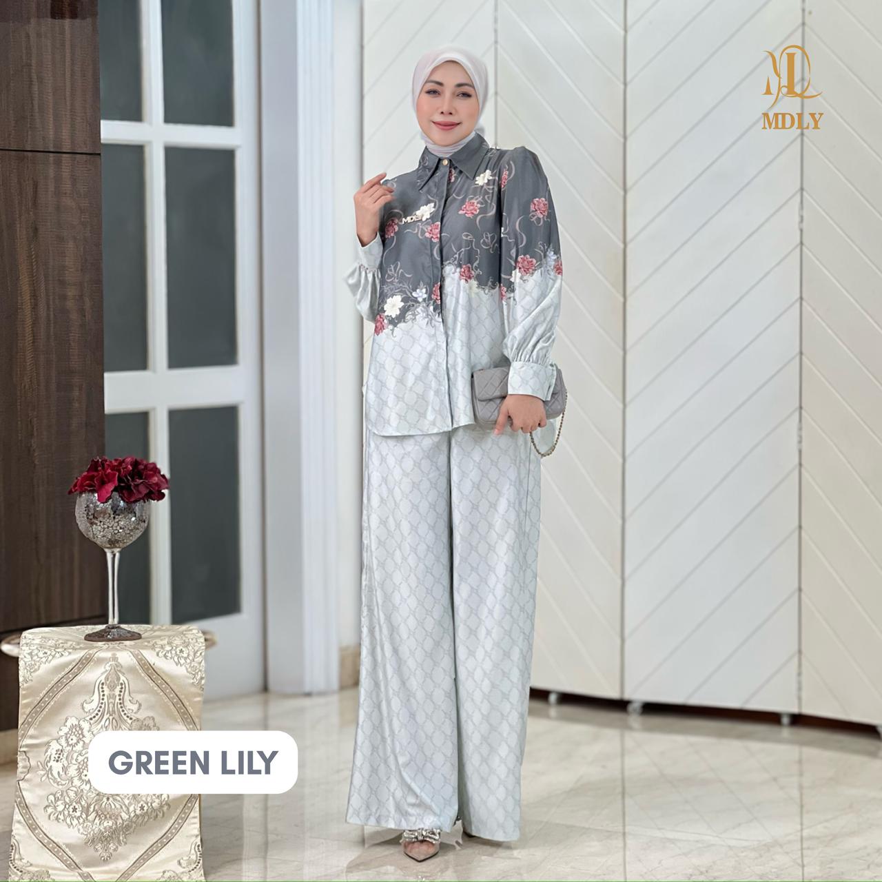 Aira Monogram Set by MDLY