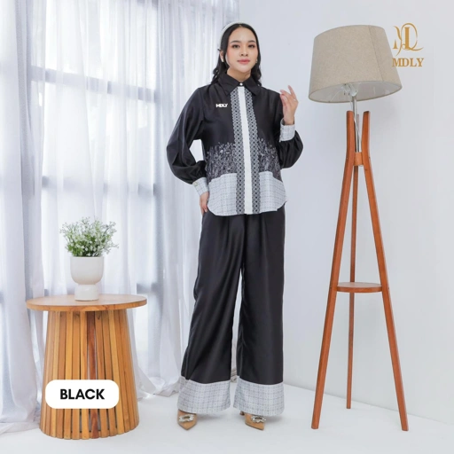 Image of ATHALIA Oneset by MDLY