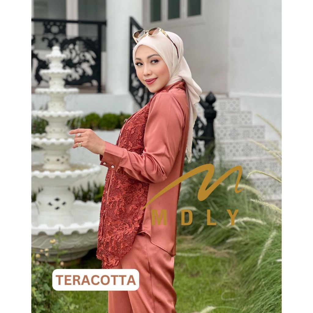 MDLY Baju setelan wanita/One Set Celana/Setelan Celana Kombinasi Bordir dan Silk/Nieva Set by MDLY