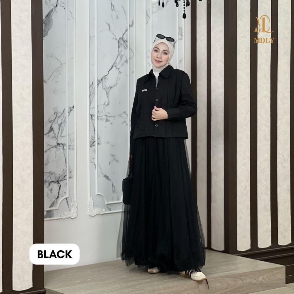 MDLY Sienna Cropped Jacket Polos Lengan Panjang Casual Atasan Wanita Kekinian Elegan