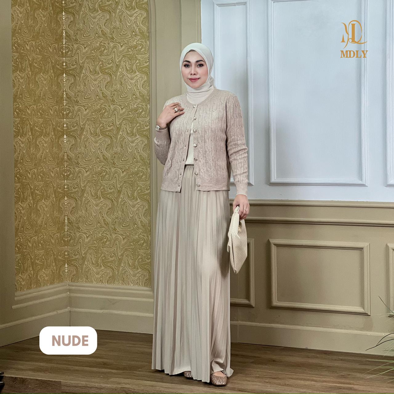 Classic Cable Knit Cardigan by MDLY