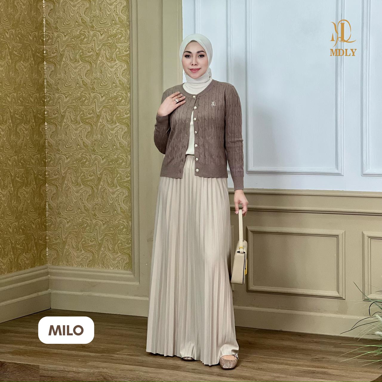Classic Cable Knit Cardigan by MDLY