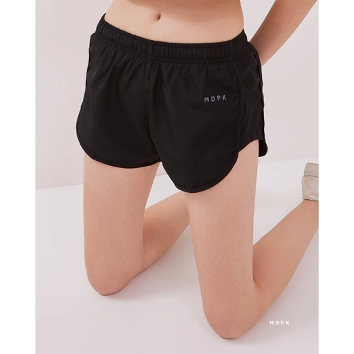 Image of MDPK - Pace Shorts - Celana Lari Wanita