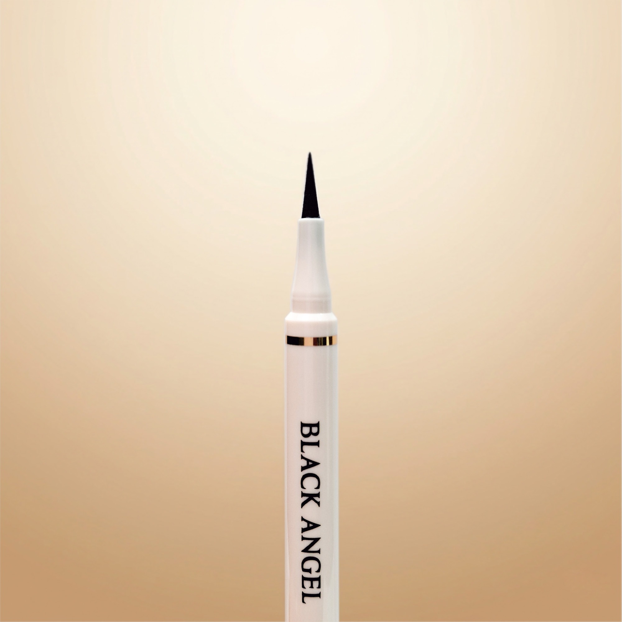 Eyeliner Black Angel Cillia X Adi Rustana Super Black