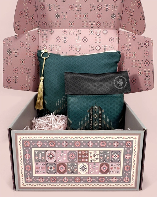 Image of Hampers Mukena Sajadah Miraya Serene Emerald