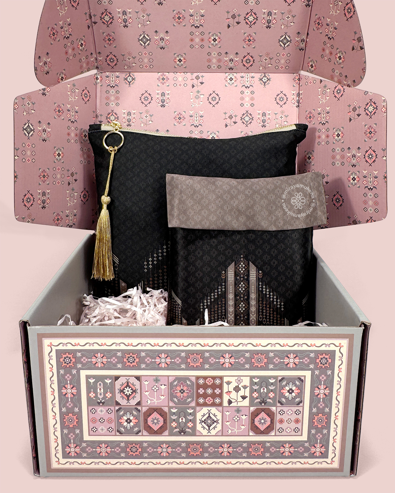 Hampers Mukena Sajadah Miraya Serene Jet Black
