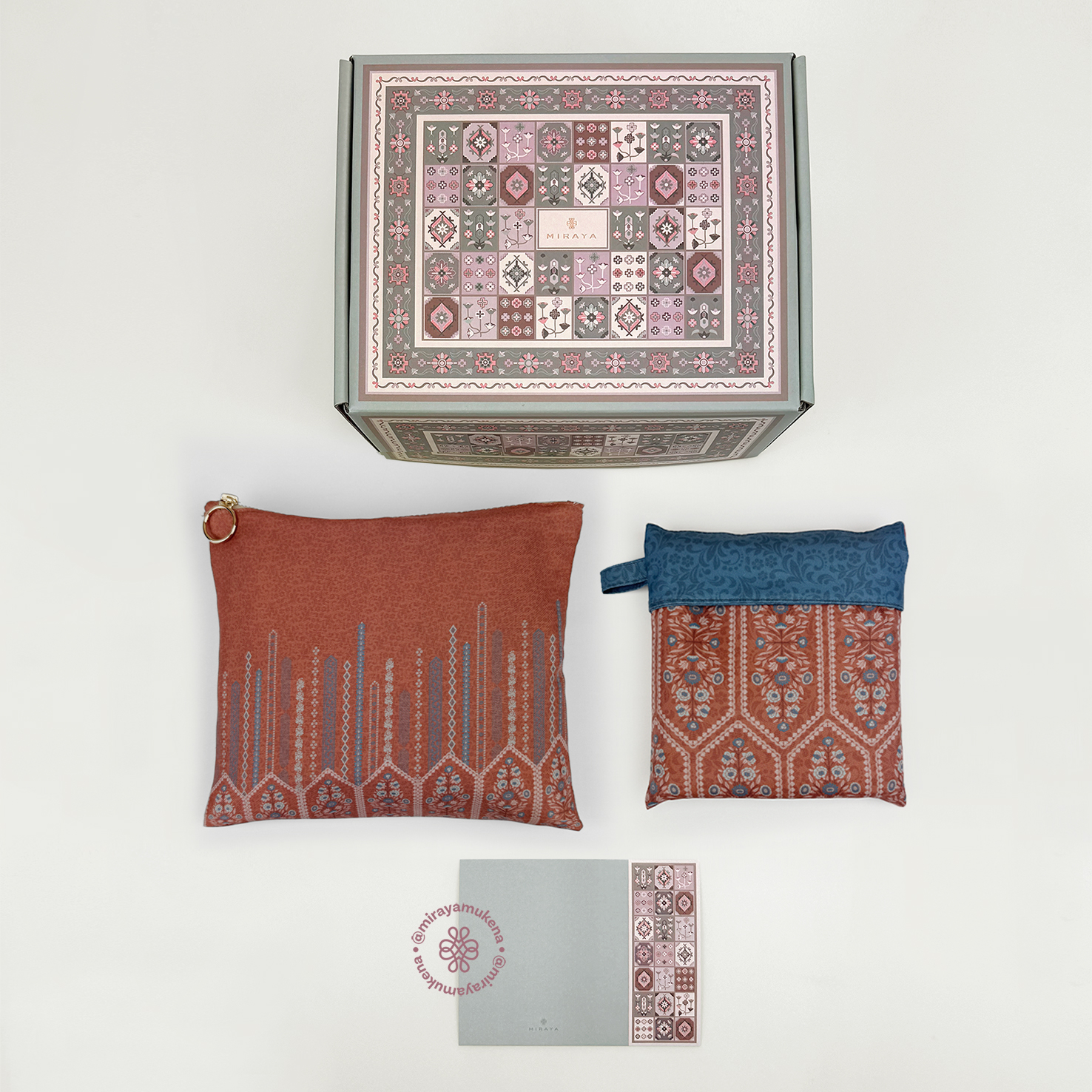 Hampers Mukena Sajadah Frilly Brique