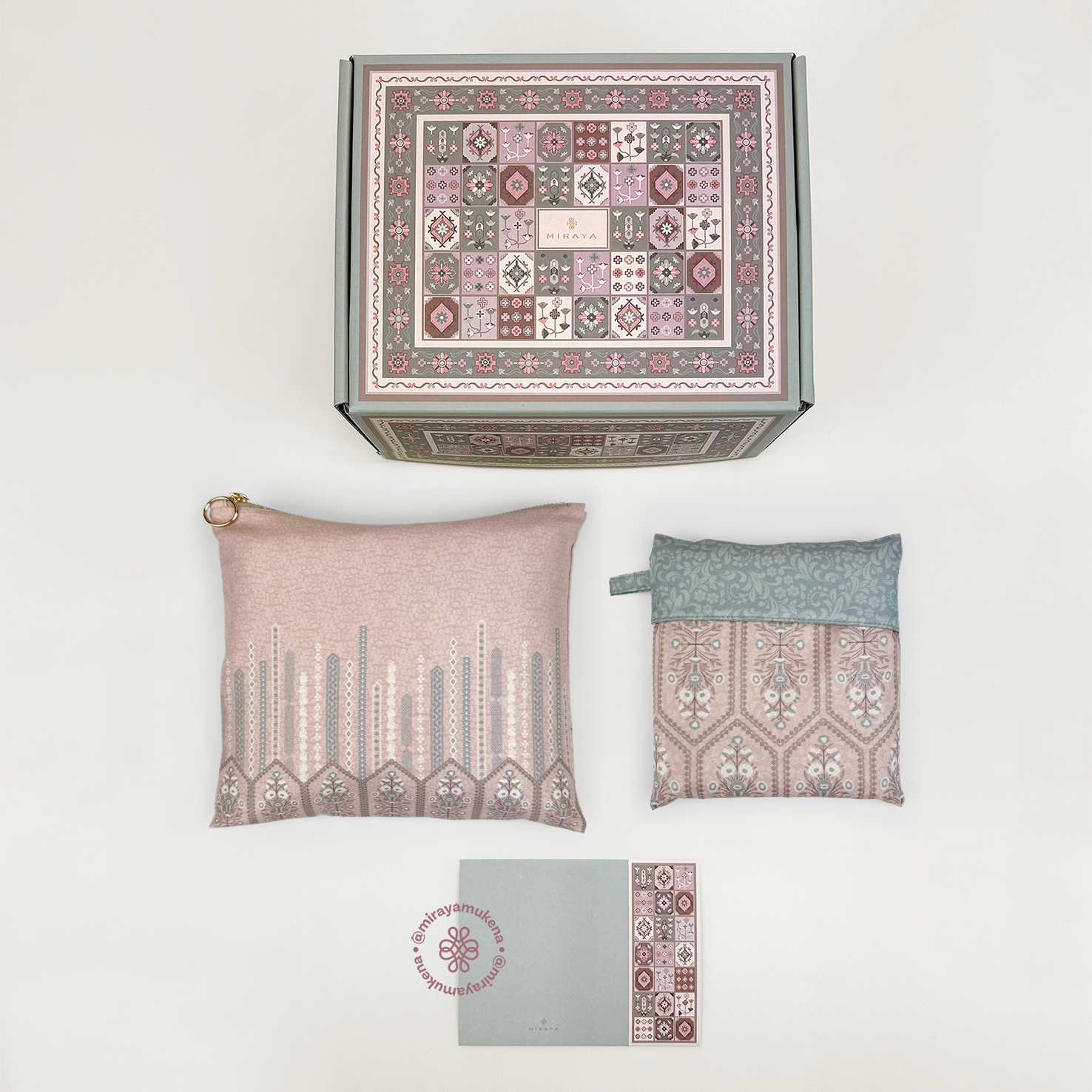 Hampers Mukena Sajadah Frilly Petal