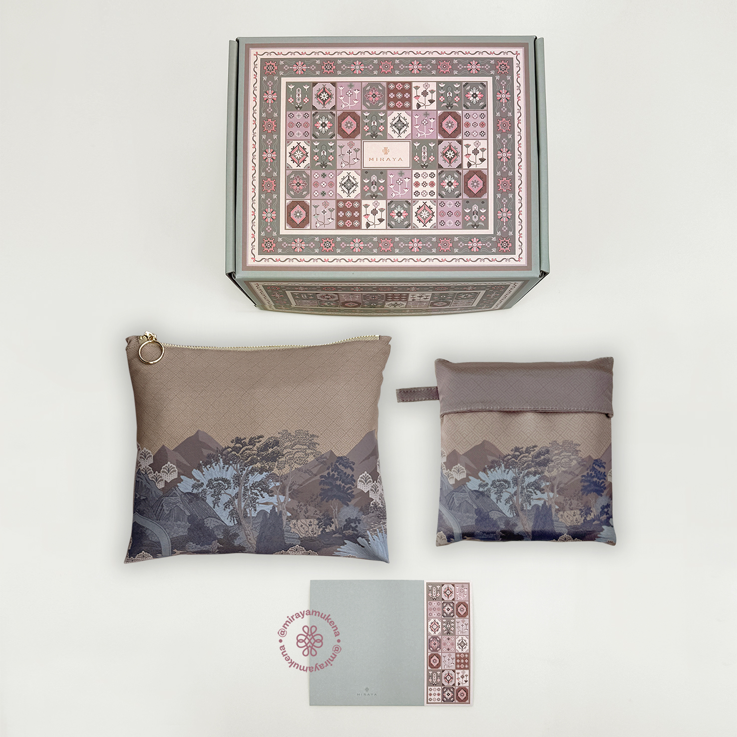Hampers Mukena Sajadah Miraya Le Marais Gold