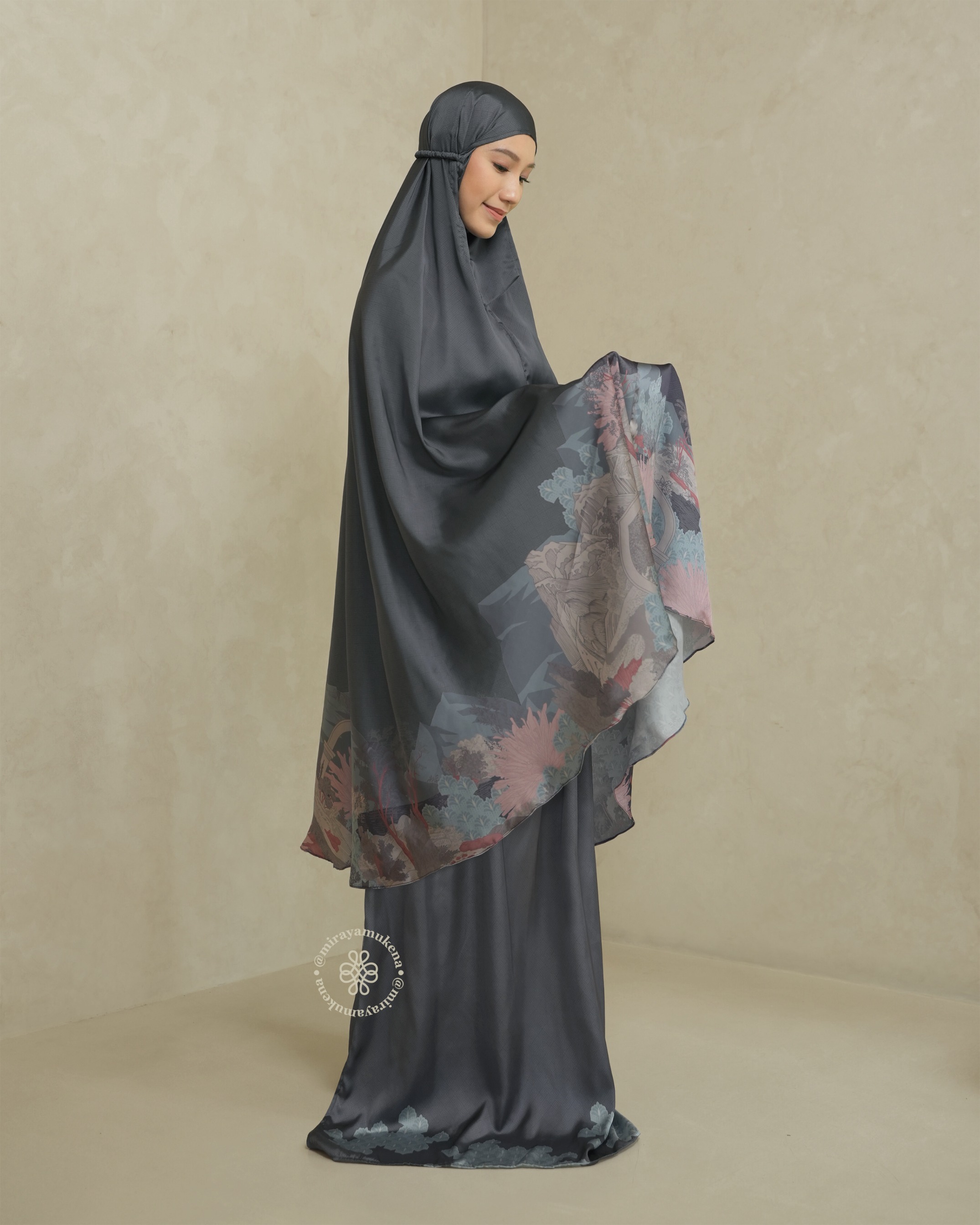 Mukena Travel Printing Miraya Le Marais Graphite