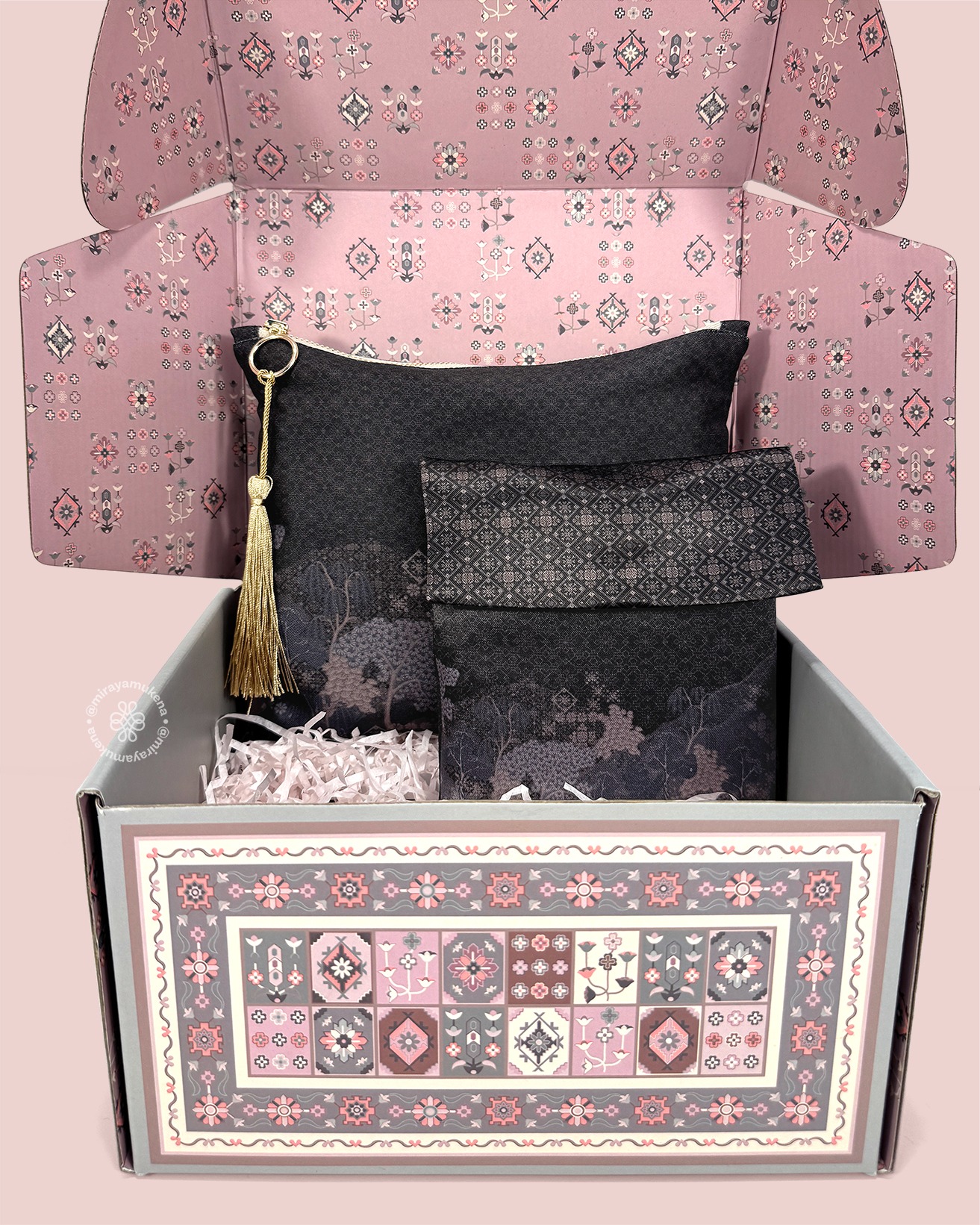 Hampers Mukena Sajadah Miraya Jardin Black