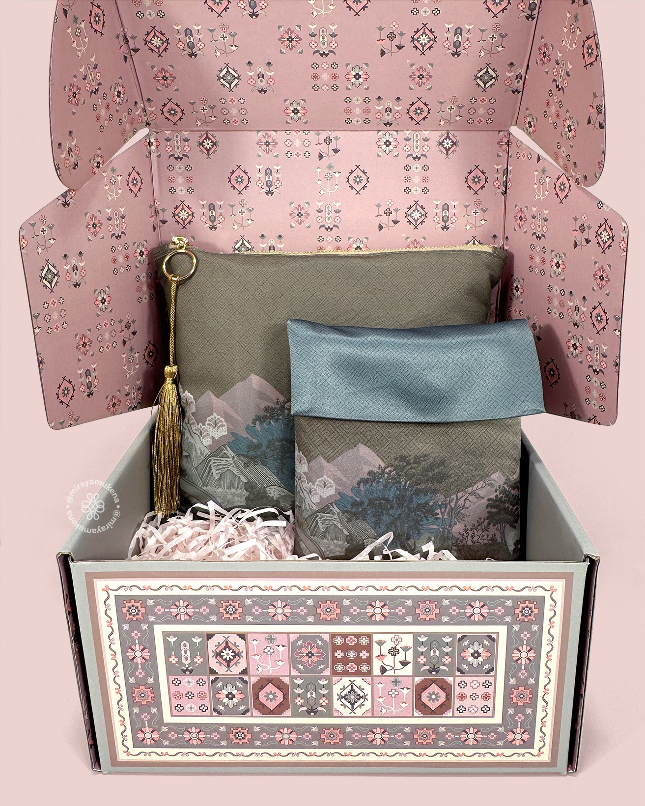 Hampers Mukena Sajadah Miraya Le Marais Olive