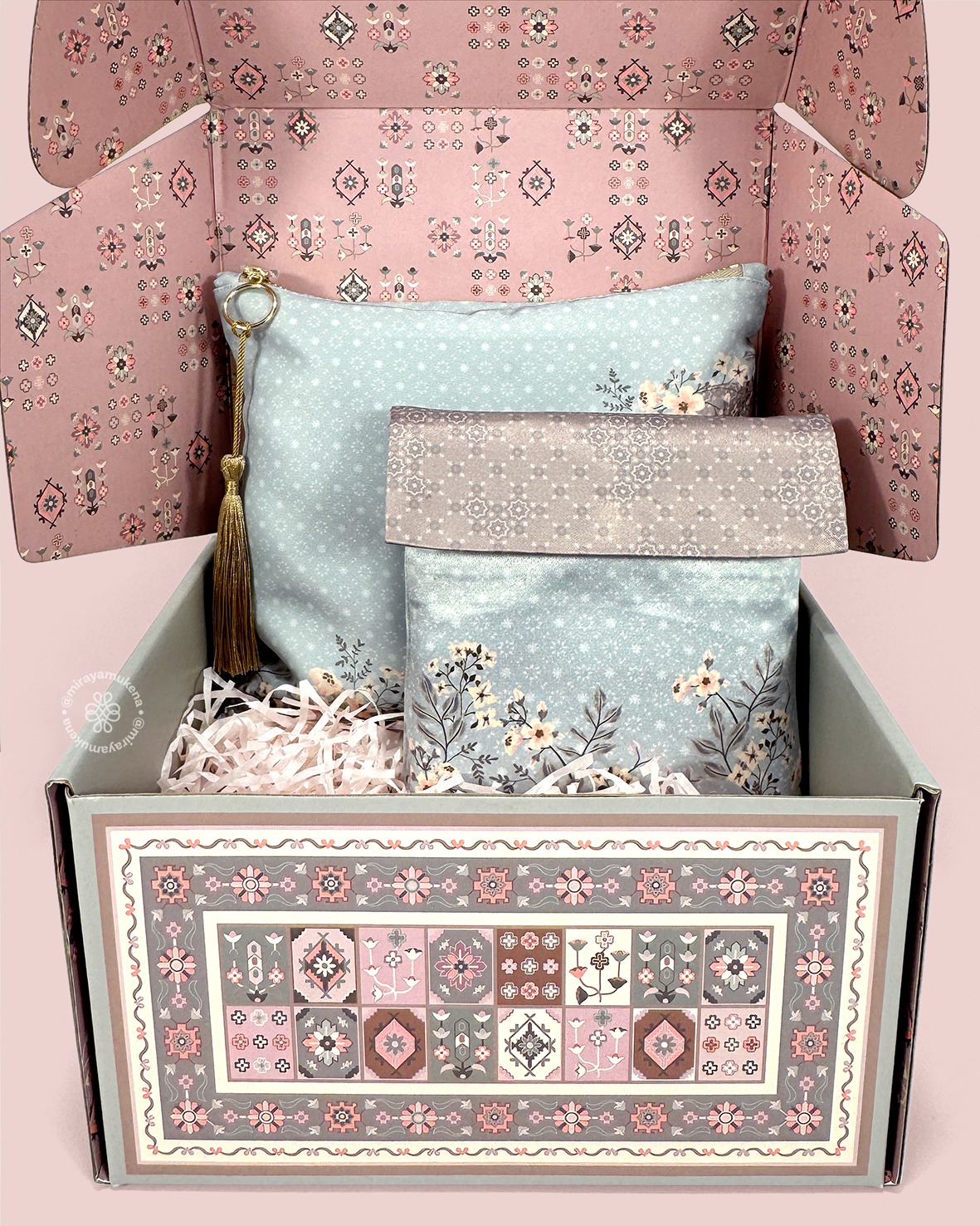 Hampers Mukena Sajadah Miraya Wisteria Frozen
