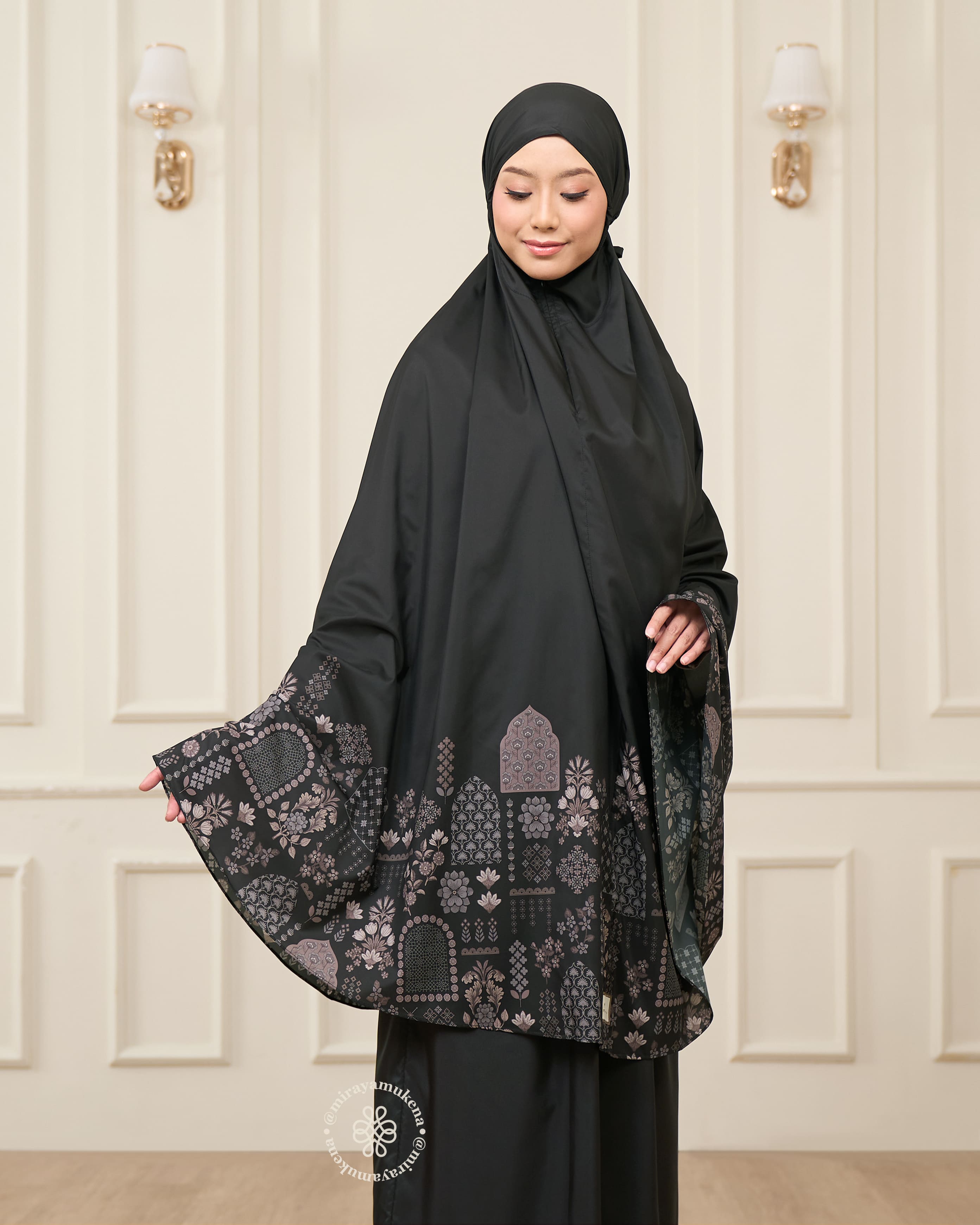 Mukena Serut Printing Miraya Amaryllis Black