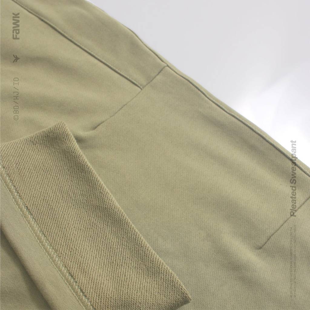 Pleated Sweatpants