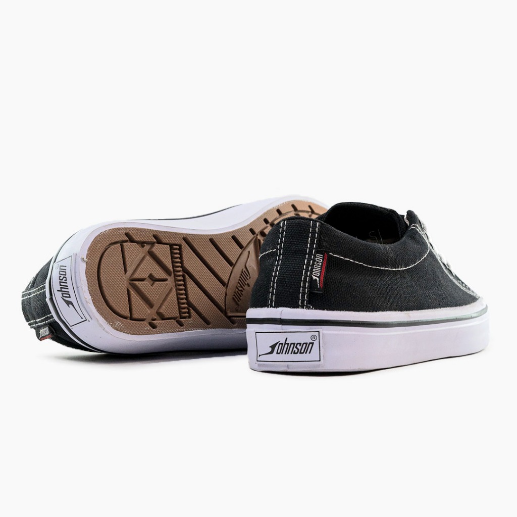 Johnson - Aegis Lowcut (LC) Black White