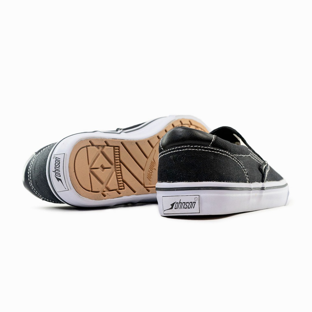 Sepatu Slip On Johnson - Jupiter