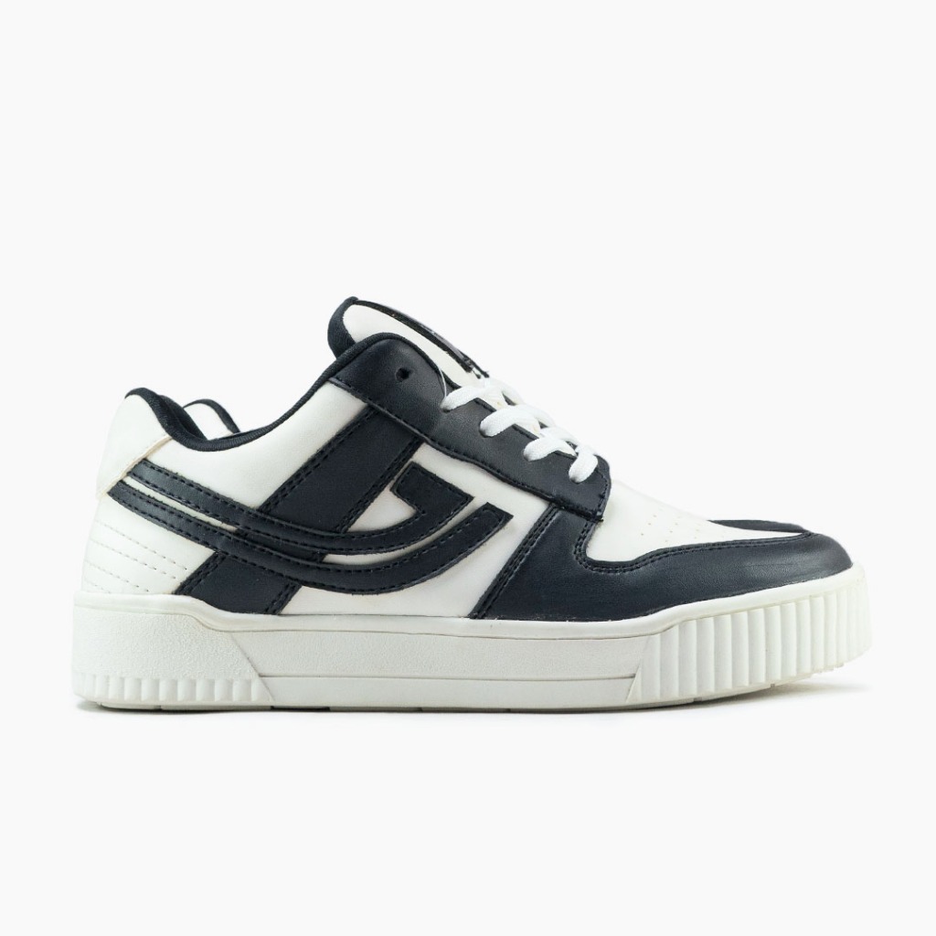 Johnson - Delta Lowcut (LC) Black White