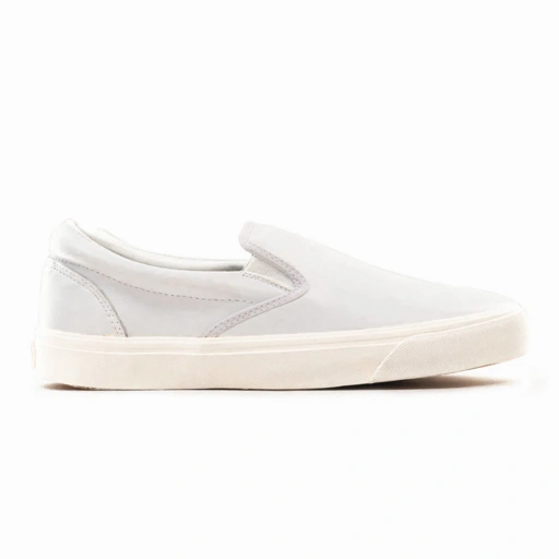 Image of SEPATU SLIP-ON JOHNSON - JUPITER LEATHER WHITE