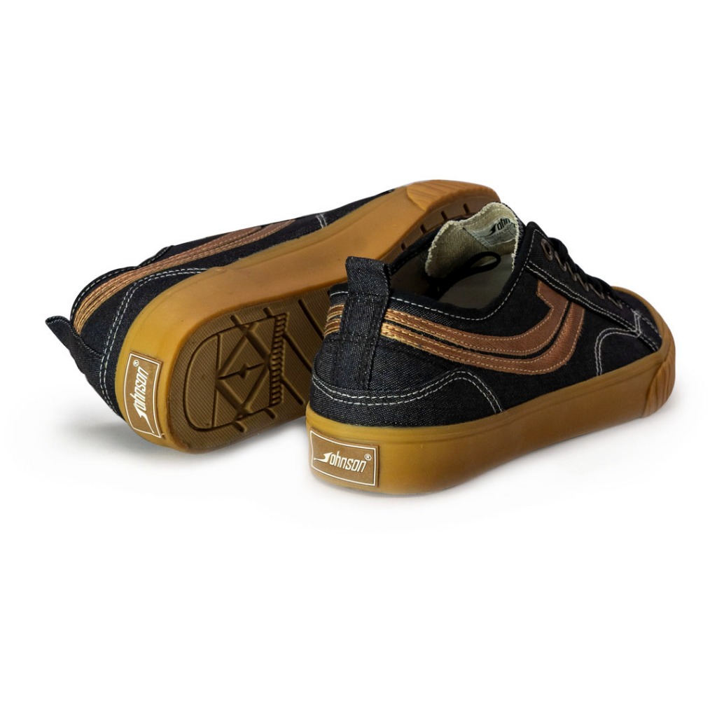 Johnson - Galaxy Z Lowcut (LC) | Black Gum
