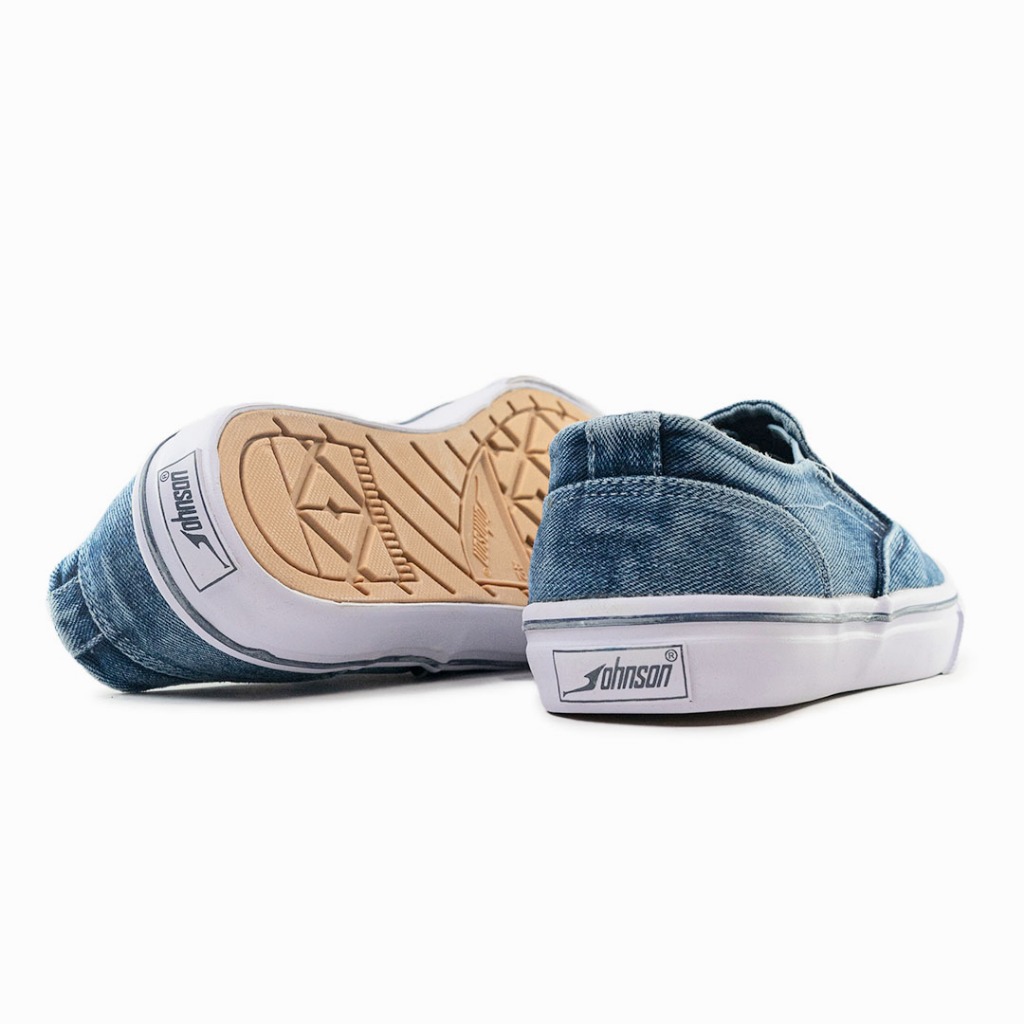 SEPATU SLIP-ON JOHNSON - JUPITER DENIM