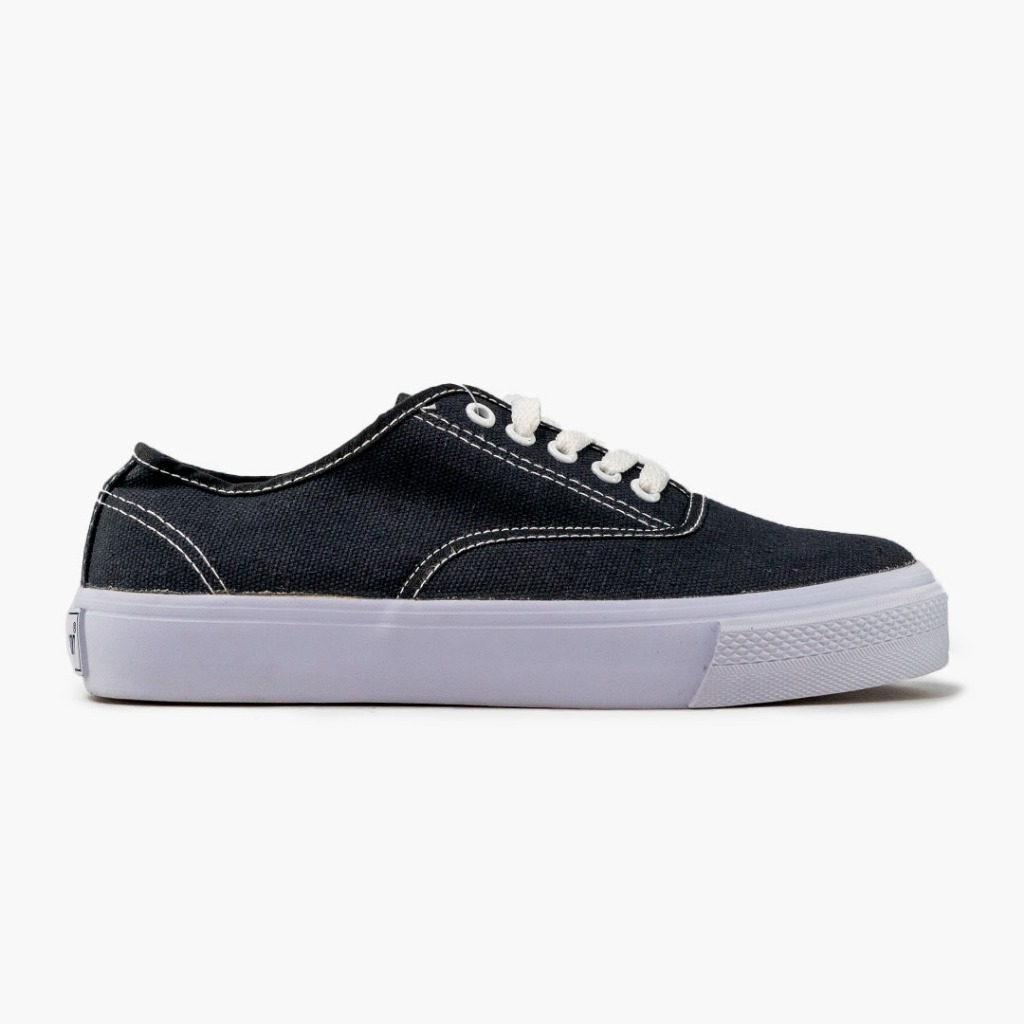 Johnson Astro Lowcut (LC) Black White