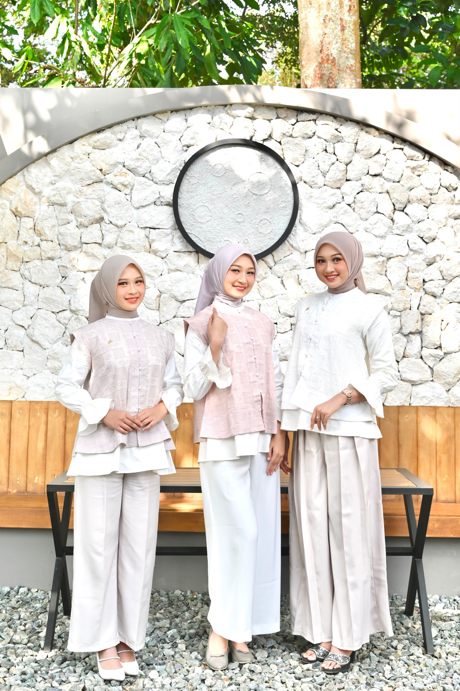 LAVENA BLOUSE ANINDYASCARF