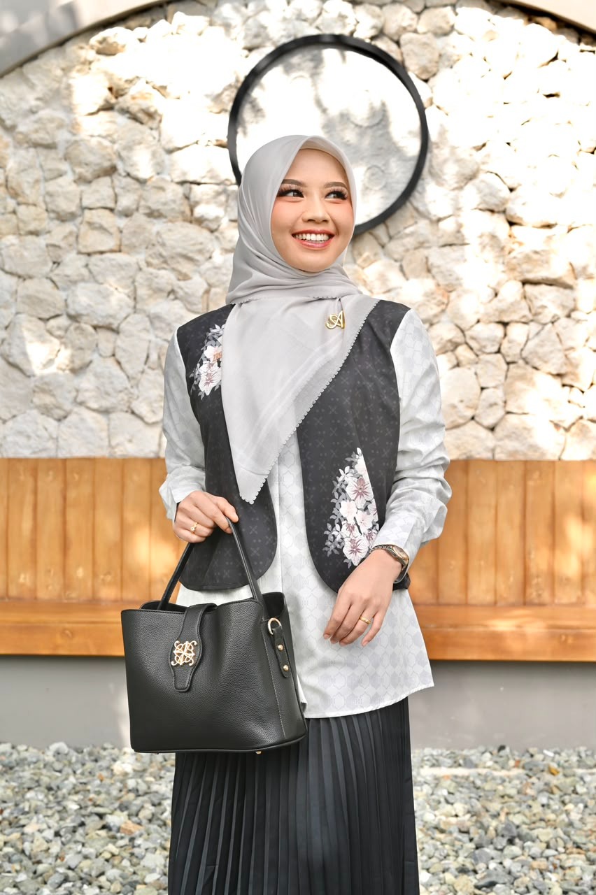 KANIA BLOUSE DYA BY D