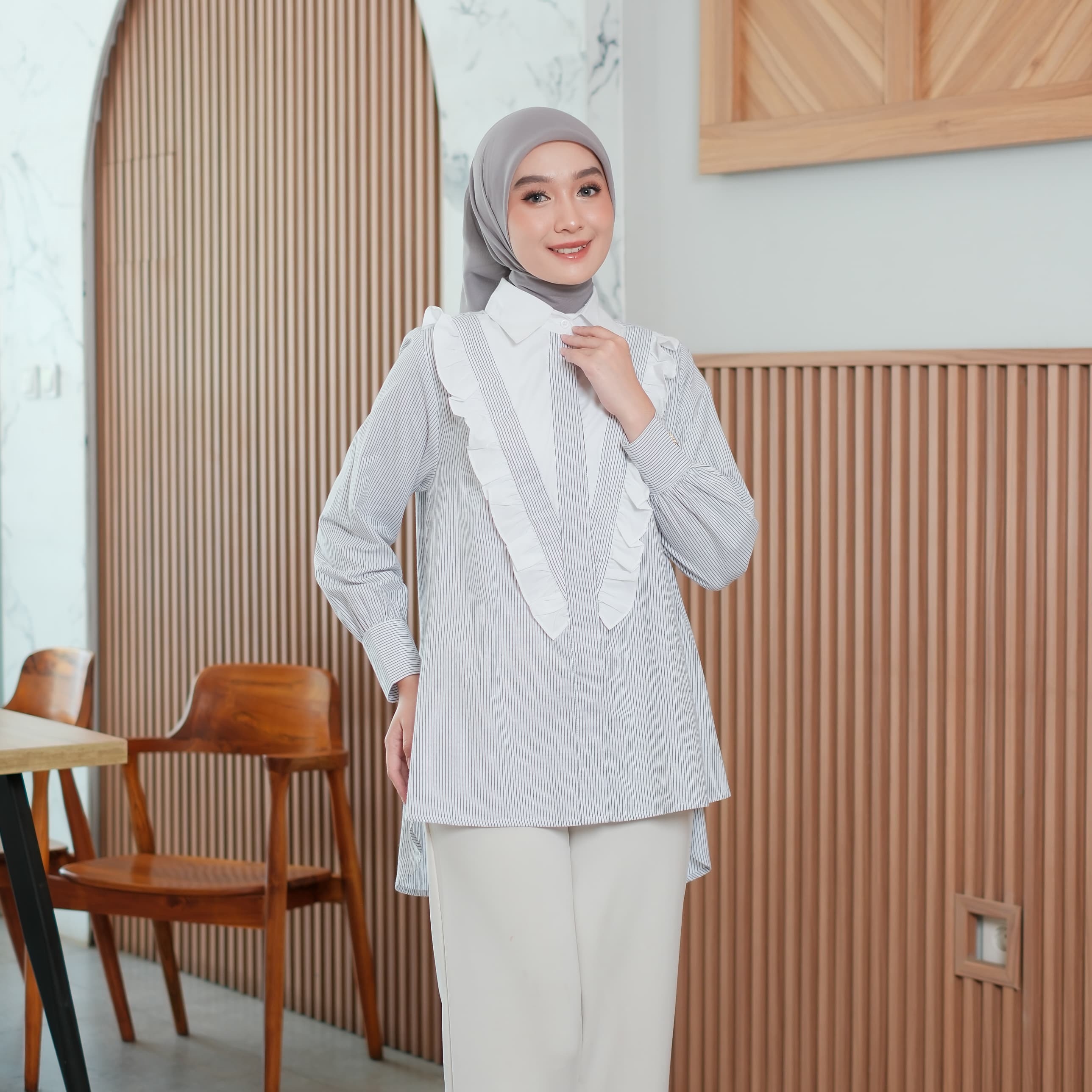 OFELIA BLOUSE ANINDYASCARF 