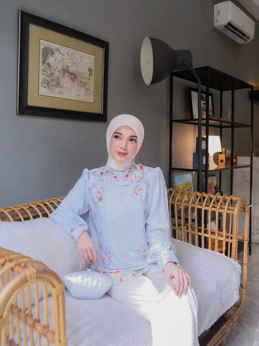 RAEYA BLOUSE ANINDYASCARF 