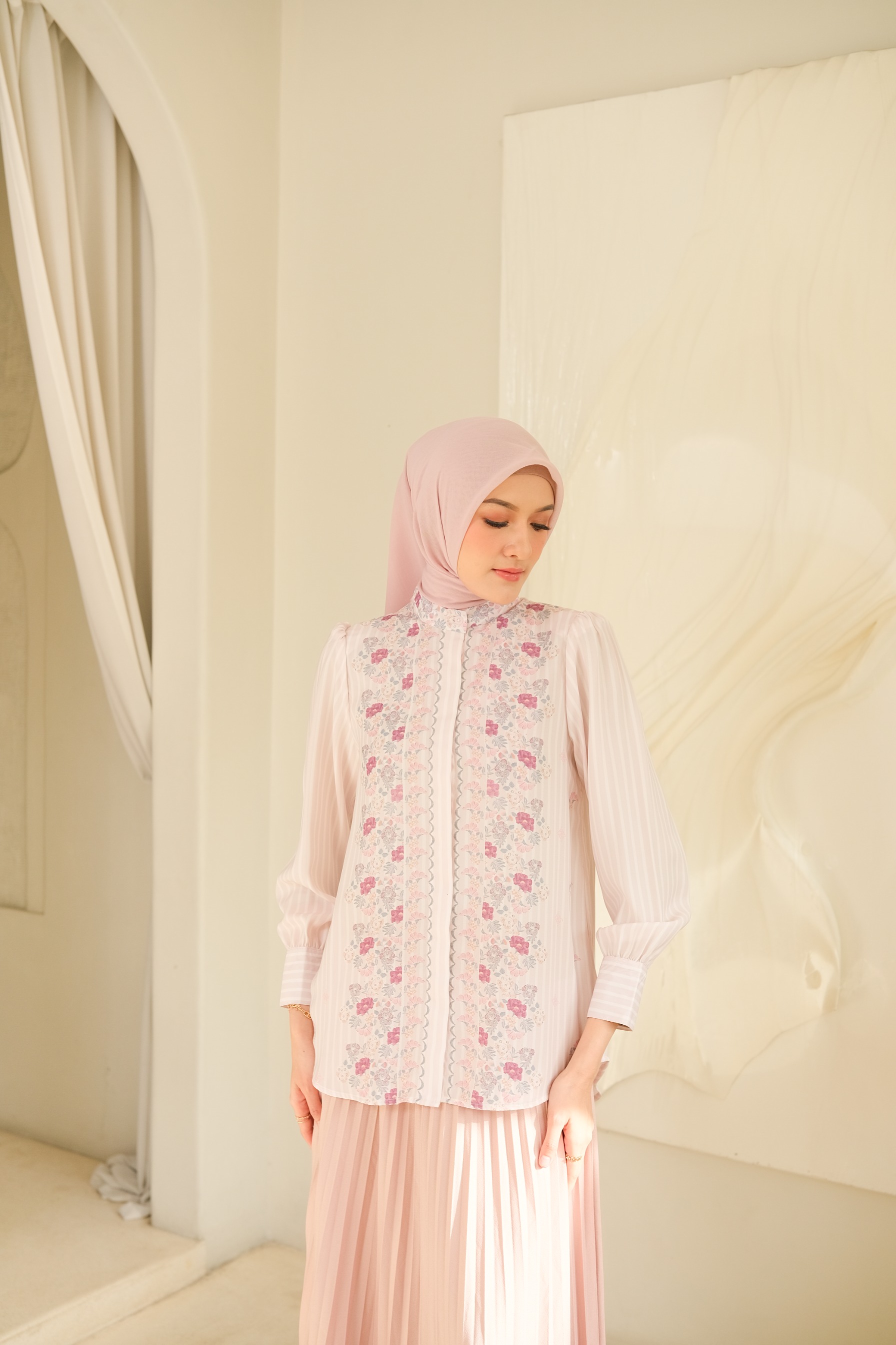ELMIRA BLOUSE ANINDYASCARF