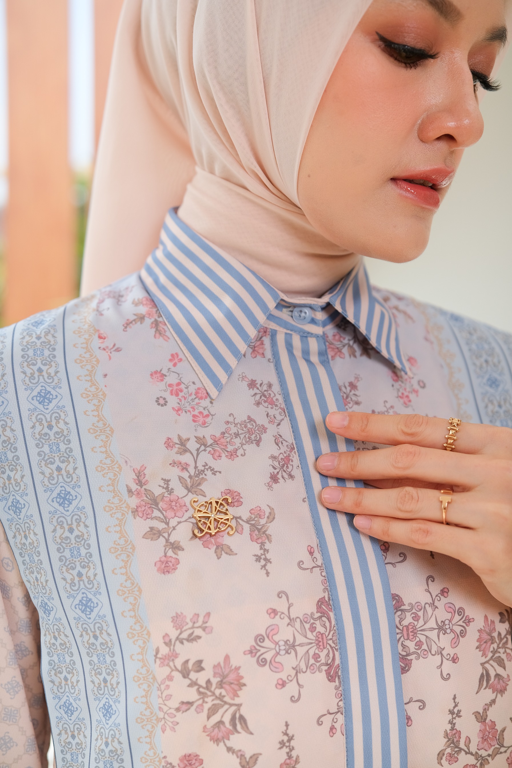 NURA BLOUSE ANINDYASCARF 