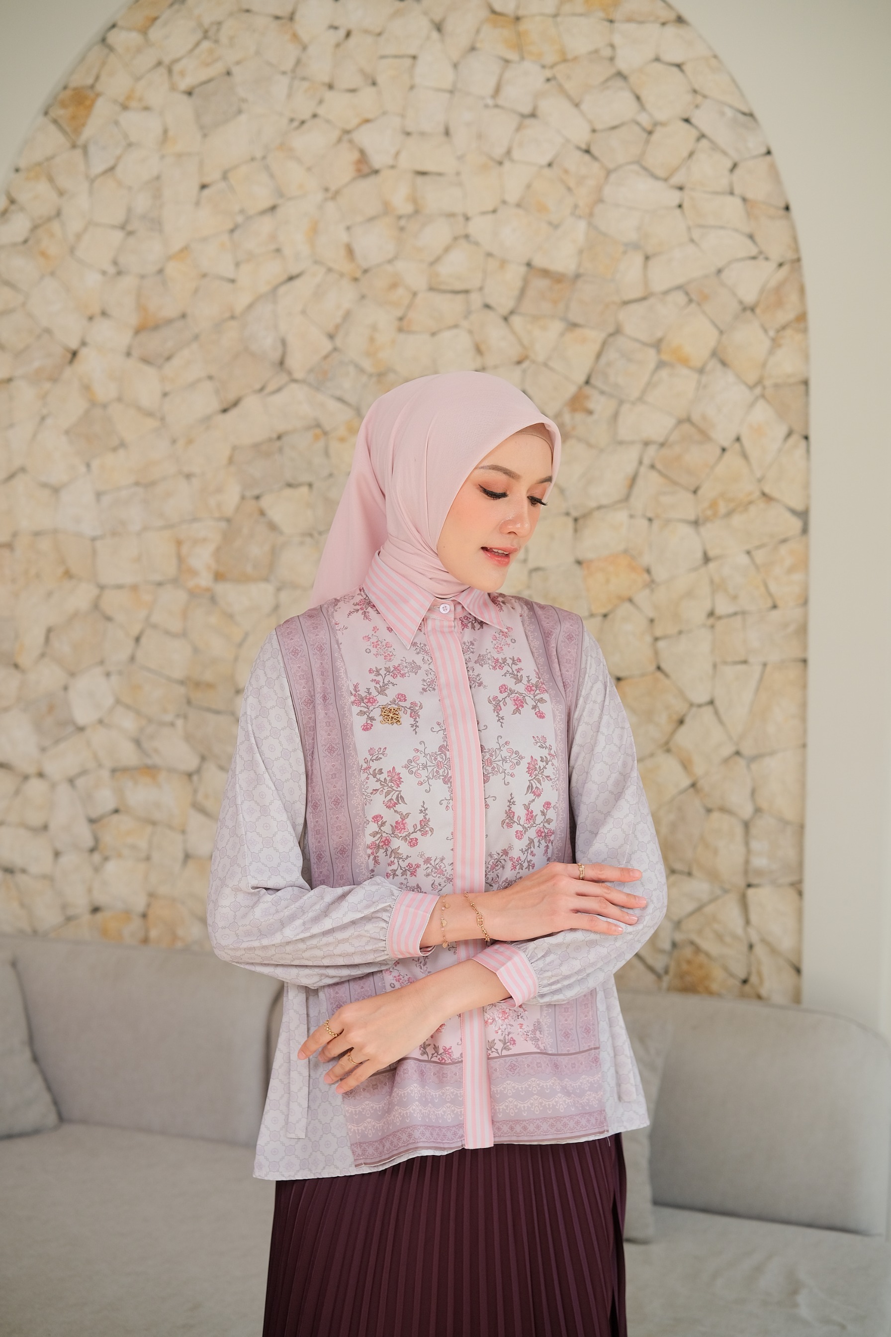 NURA BLOUSE ANINDYASCARF 