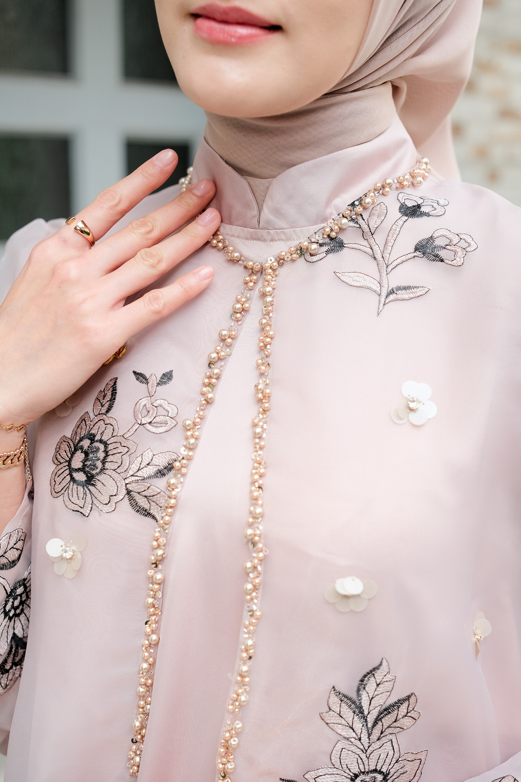 ANINDYASCARF - HUMEERA DRESS