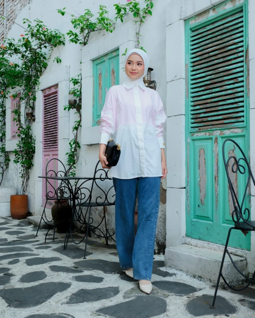 Image of ANINDYASCARF - LALITA BLOUSE