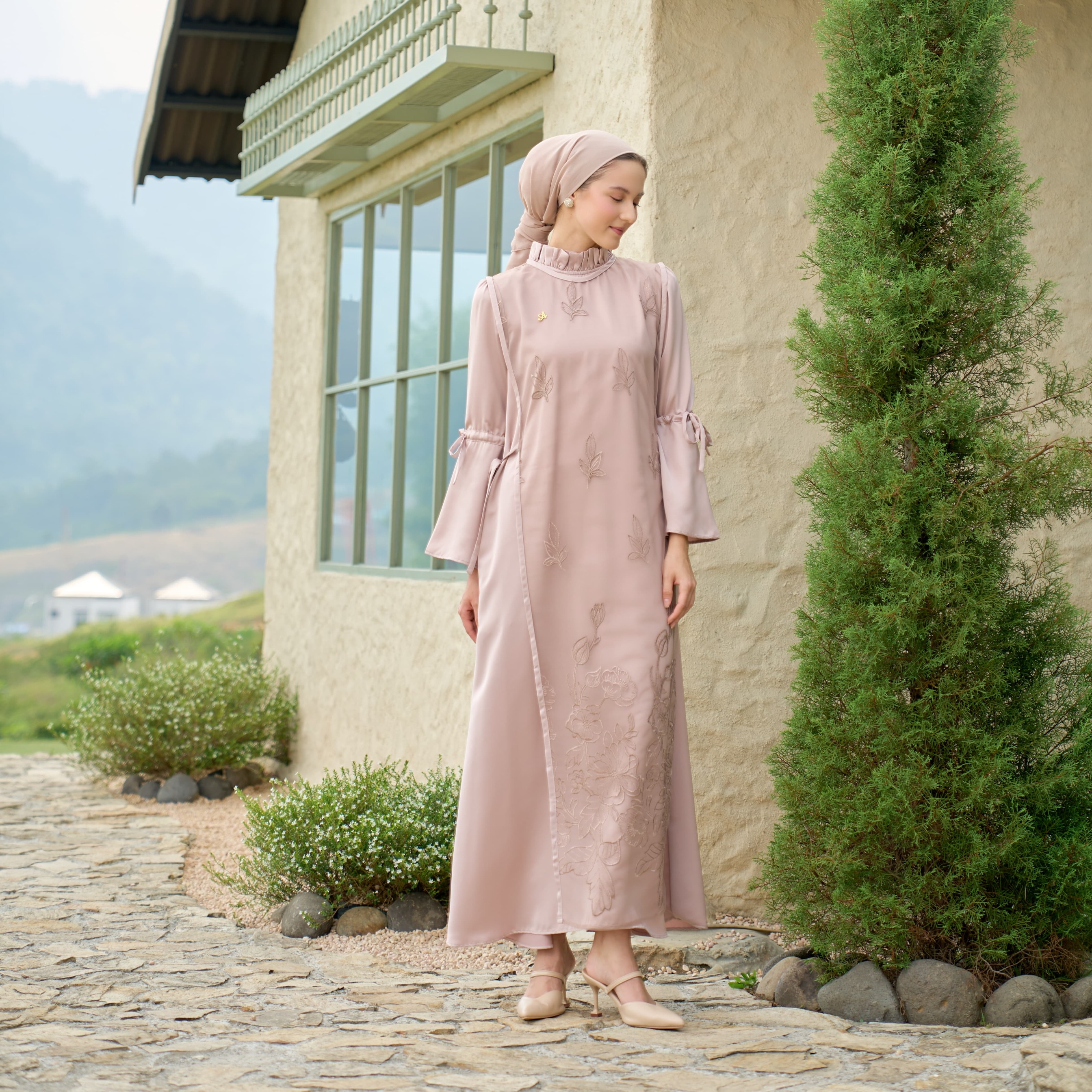 ZAFINA DRESS