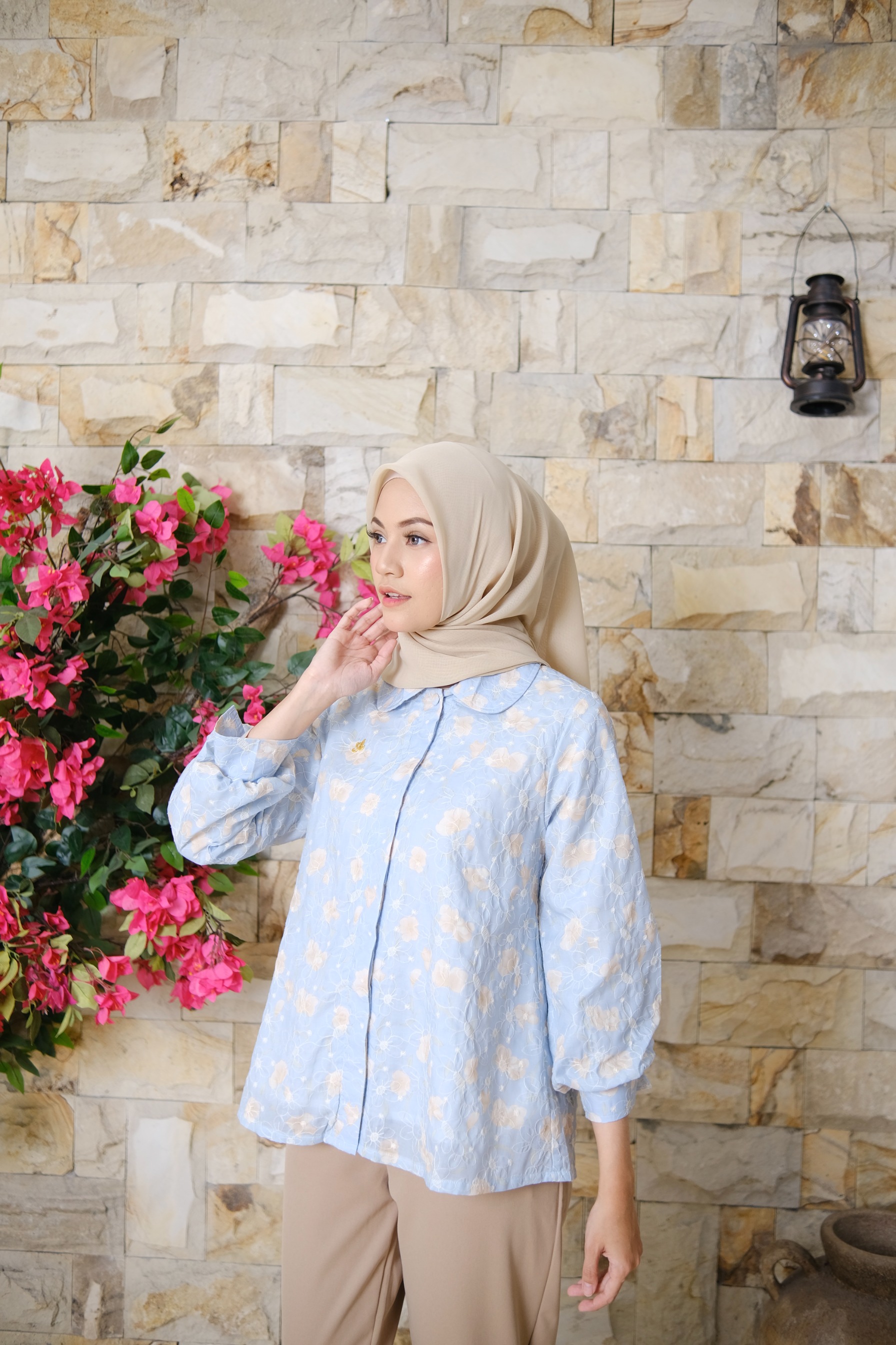 ANINDYASCARF-ARETHA BLOUSE