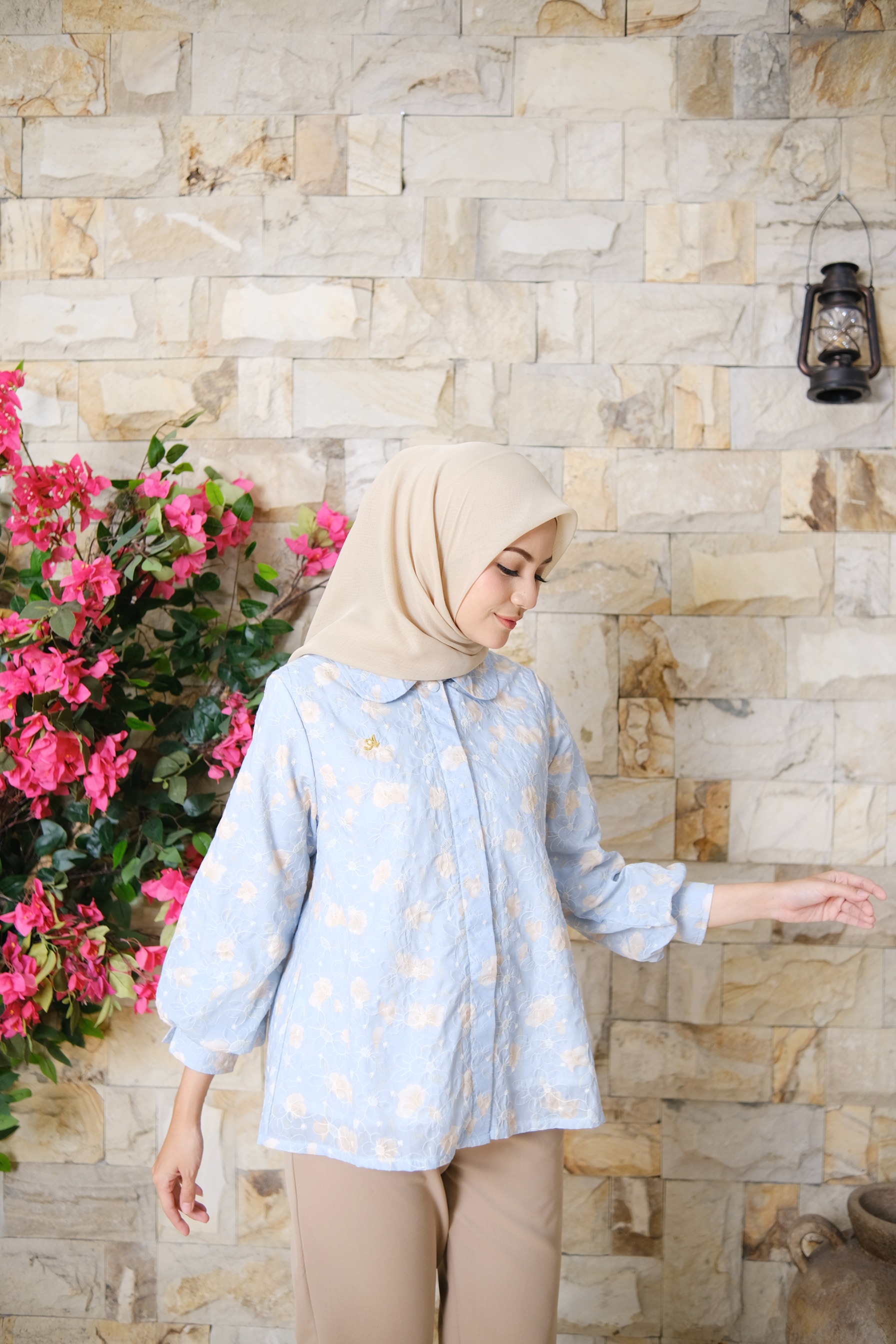 ANINDYASCARF-ARETHA BLOUSE