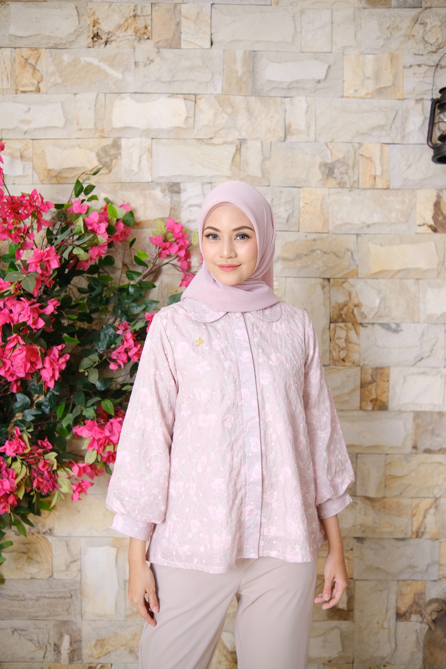 ANINDYASCARF-ARETHA BLOUSE