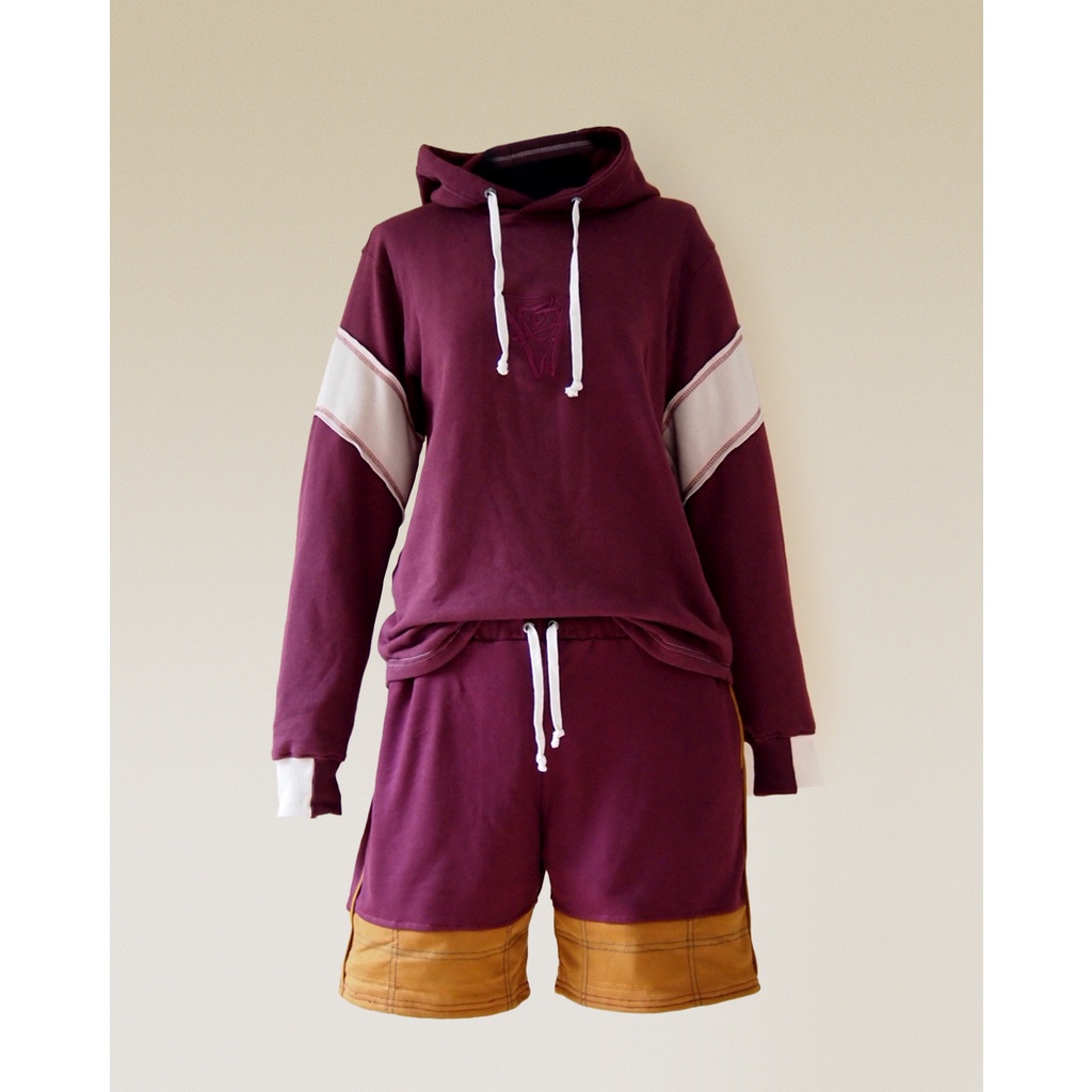 EM Essentials: Monochrome Burgundy Shorts