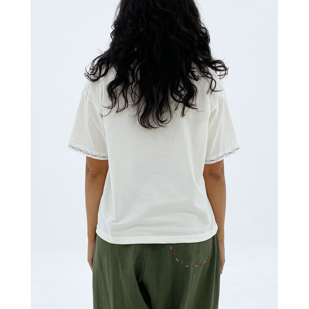 Daisy Tee