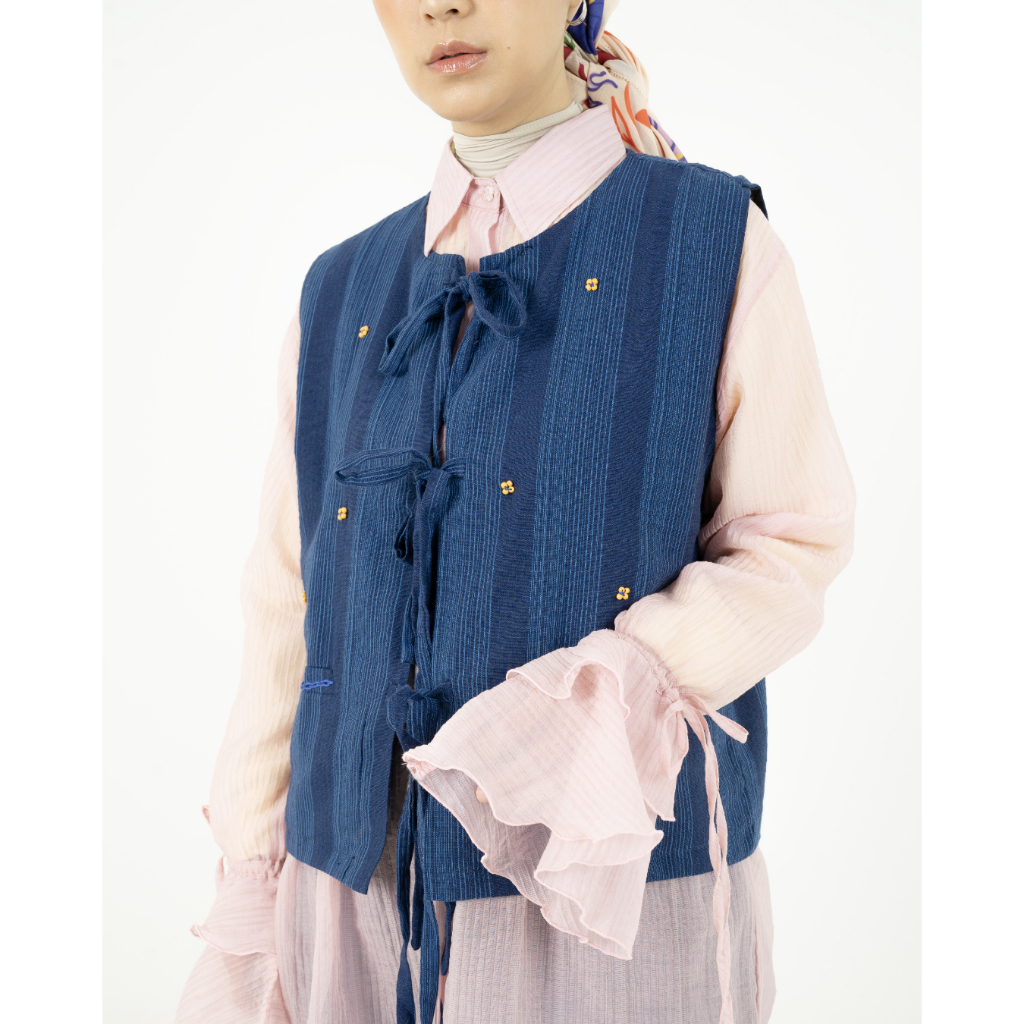 Aluna Vests