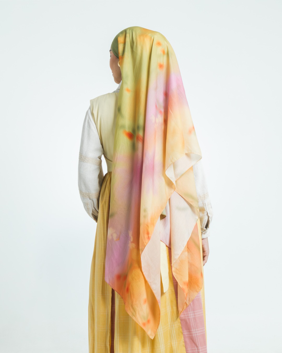 Kirana Field Shawl