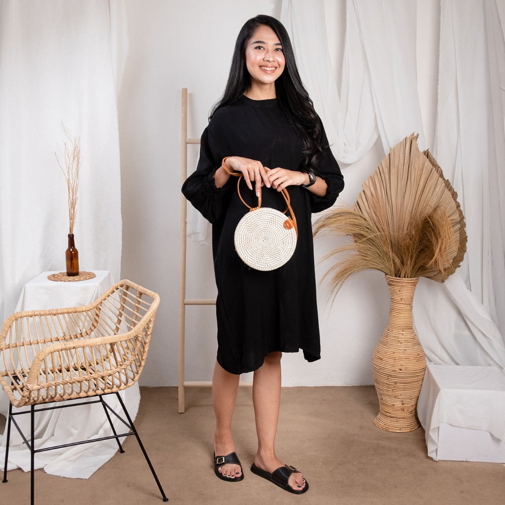 Cogen Aruna - Black