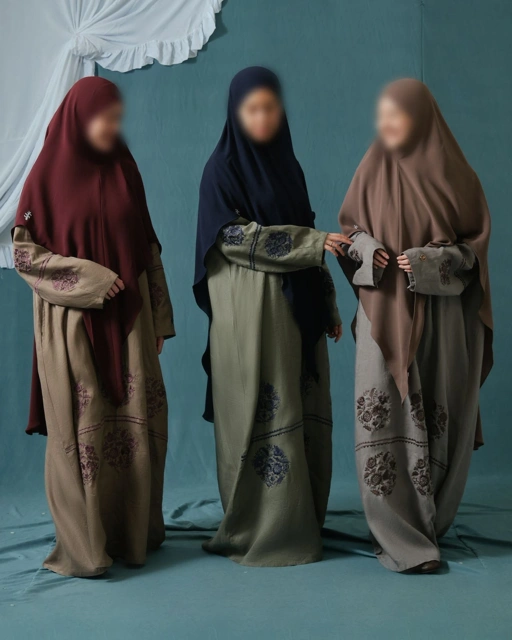 Products - Aurah wasn’t made to be seen but to be covered | Aafiya Abaya