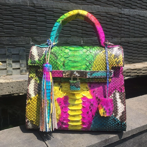 Image of Tas Tangan "Pelangi Mewah Ceria" Kulit Asli – Anggun, Berani, Memikat