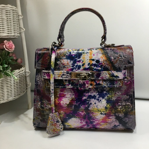 Image of Tas Tangan "Motif Bunga Mistis Berwarna" Kulit Asli – Anggun, Berani, Memikat