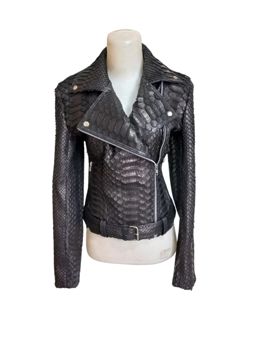 Image of Jaket "Hitam Metalik" Kulit Asli – Anggun, Berani, Memikat