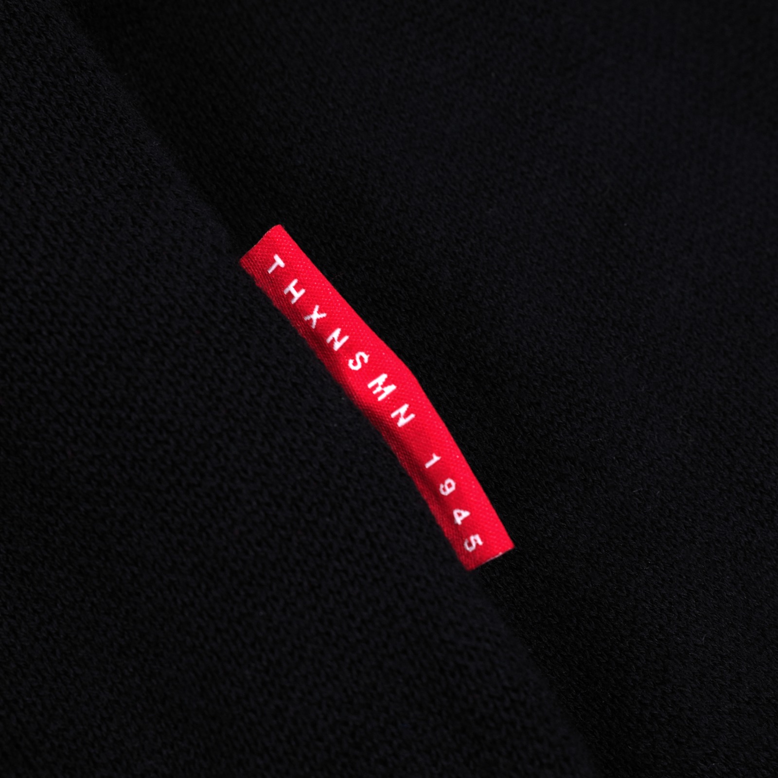 Sweater Jaelyn Black Thanksinsomnia