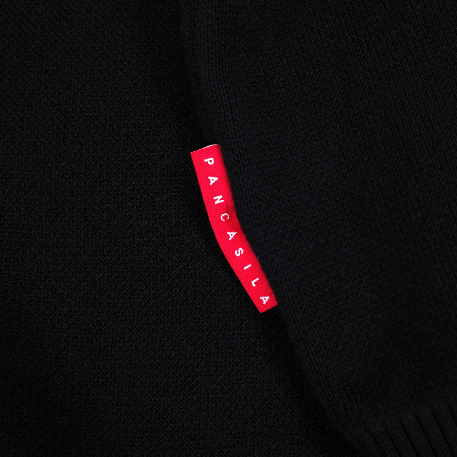 Sweater Jaelyn Black Thanksinsomnia
